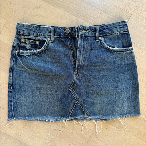 Zara Denim Mini Skirt - Picture 1 of 3